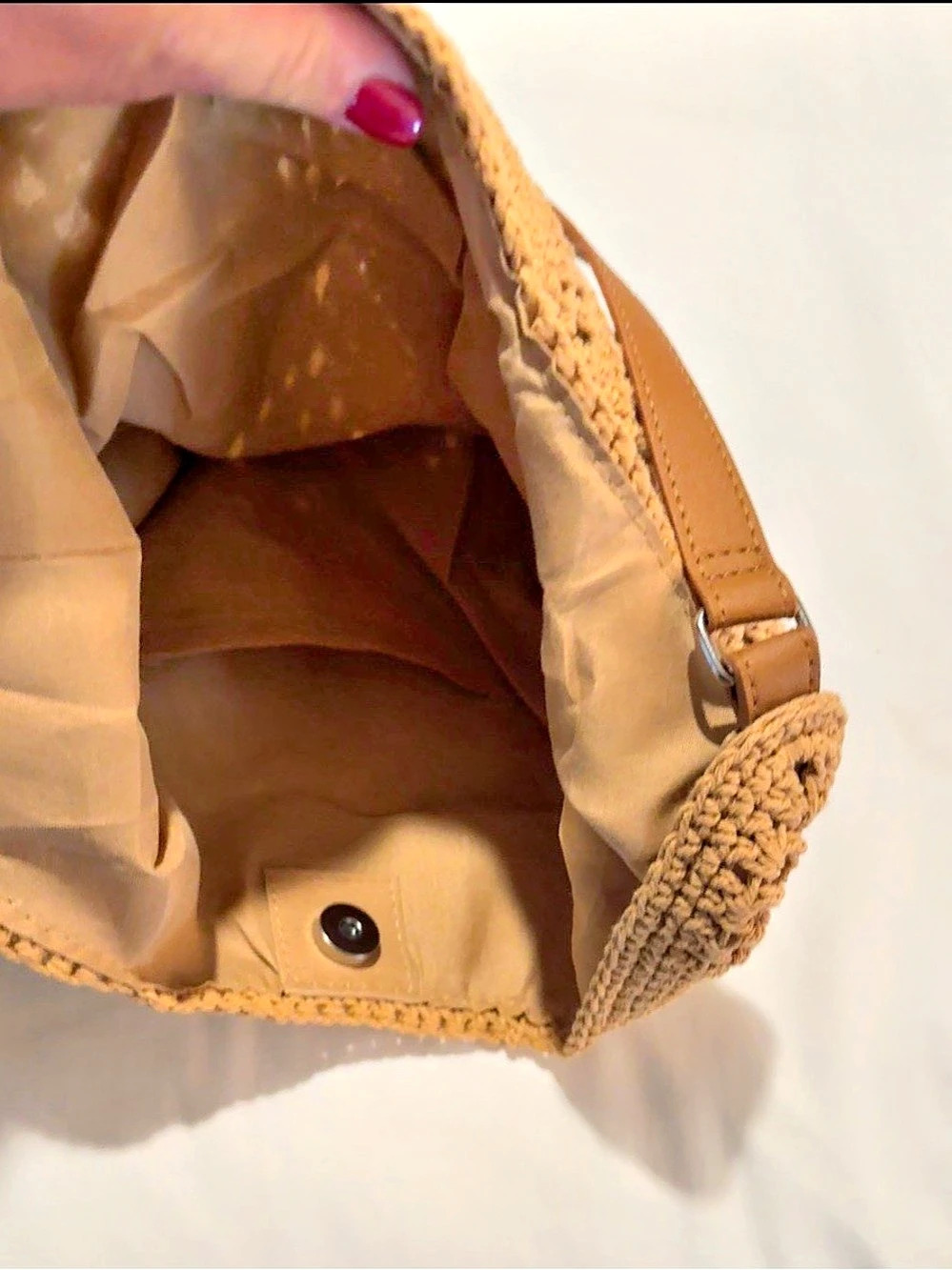 Crochet Shoulder Bag in Brown Like New - Picture 4 of 4